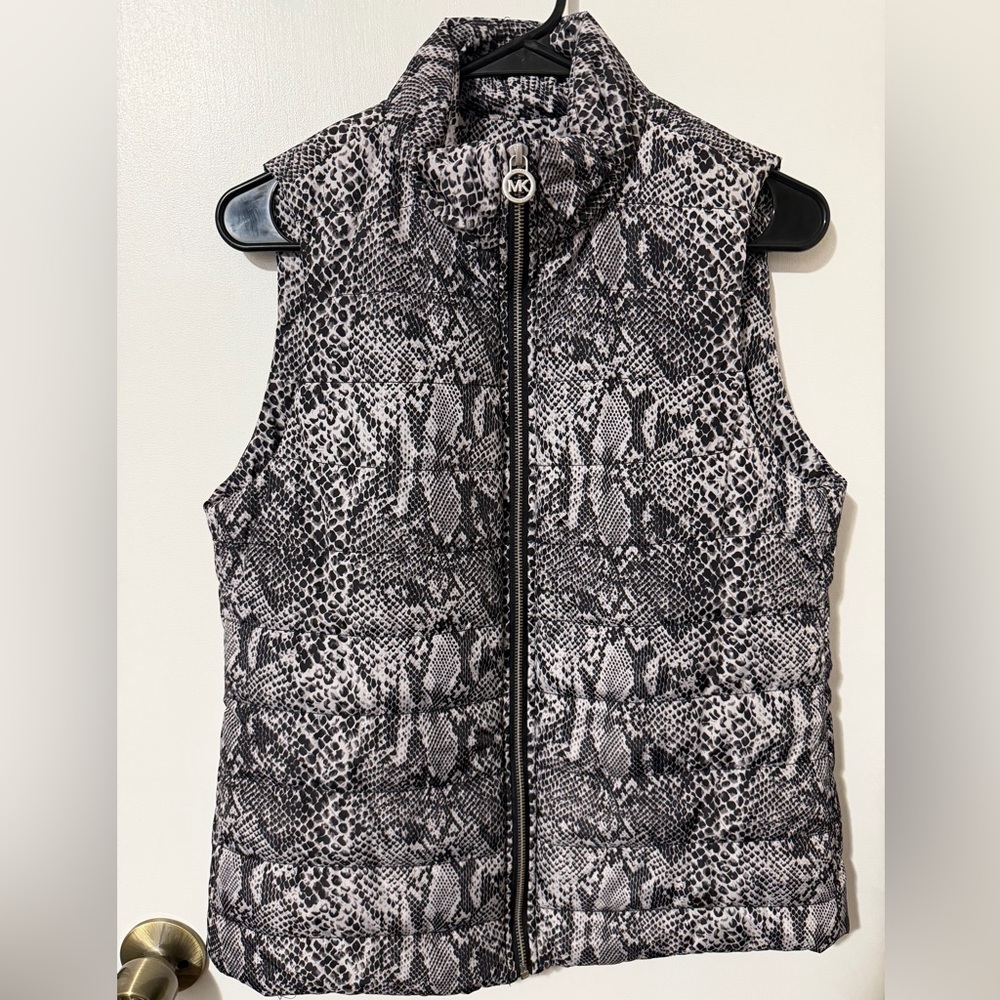 Michael Kors Snakeskin Print Puffer Vest S | Zip Up Quilted Animal Print Jacket